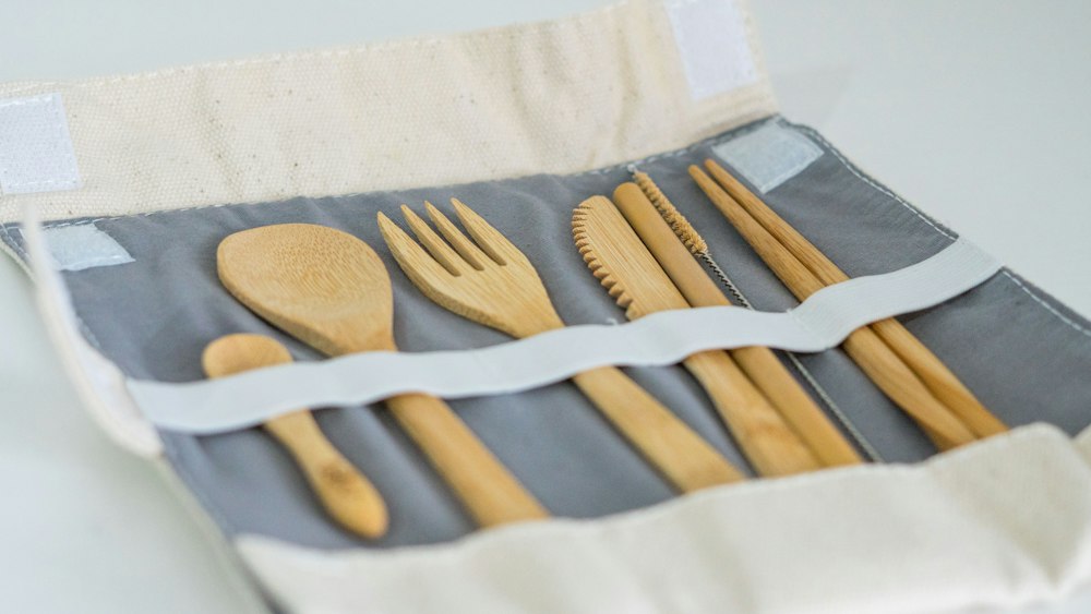 Compostability Claims: How to Verify Finished Cups, Cutlery and Wrappers